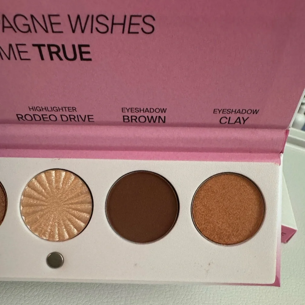 OFRA signature palette luxe eyeshadow